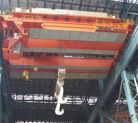 320 / 80ton चार गर्डर्स क्रेन ब्रिज क्रेन कास्टिंग
