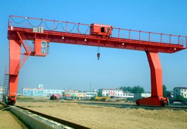 एल के आकार का पैर सिंगल गिरर्डर गेन्ट्री क्रेन फाइनल के साथ